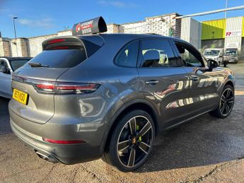 Porsche Cayenne 3.0 V6 E-Hybrid 17.9kWh TiptronicS 4WD Euro 6 (s/s) 5dr (3.6kW C