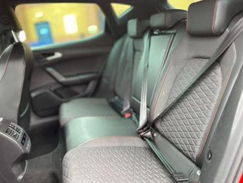 SEAT Leon 1.5 eTSI MHEV FR First Edition Hatchback 5dr Petrol Hybrid DSG E