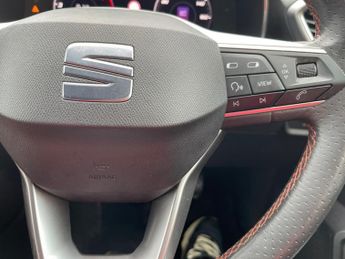 SEAT Leon 1.5 eTSI MHEV FR First Edition Hatchback 5dr Petrol Hybrid DSG E