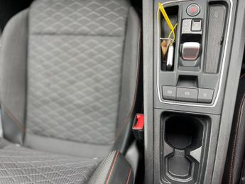 SEAT Leon 1.5 eTSI MHEV FR First Edition Hatchback 5dr Petrol Hybrid DSG E