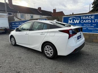 Toyota Prius 1.8 VVT-h Business Edition CVT Euro 6