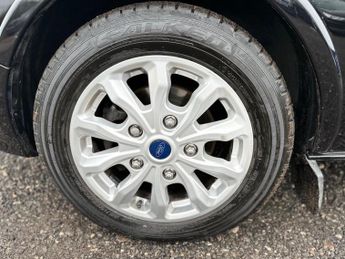 Ford Tourneo Custom 2.0 320 EcoBlue Titanium Auto L2 Euro 6 (s/s) 5dr