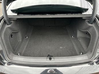 Audi A4 2.0 TDI 30 S line S Tronic Euro 6 (s/s) 4dr