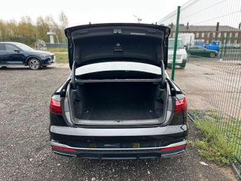 Audi A4 2.0 TDI 30 S line S Tronic Euro 6 (s/s) 4dr