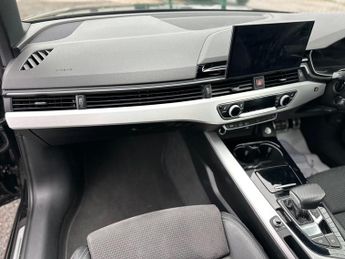 Audi A4 2.0 TDI 30 S line S Tronic Euro 6 (s/s) 4dr