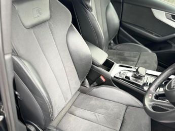 Audi A4 2.0 TDI 30 S line S Tronic Euro 6 (s/s) 4dr