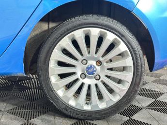 Ford Fiesta 1.4 Titanium 5dr