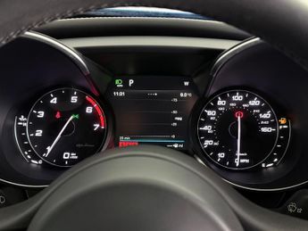 Alfa Romeo Giulia 2.0T Veloce Auto Euro 6 (s/s) 4dr