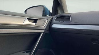 Volkswagen Golf 1.6 TDI BlueMotion Tech Match DSG Euro 5 (s/s) 5dr