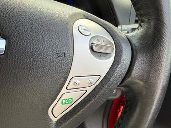 Nissan Leaf 24kWh Tekna Auto 5dr