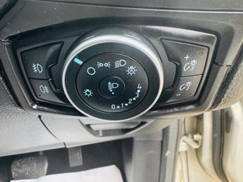 Ford Focus 1.5 TDCi Titanium Powershift Euro 6 (s/s) 5dr