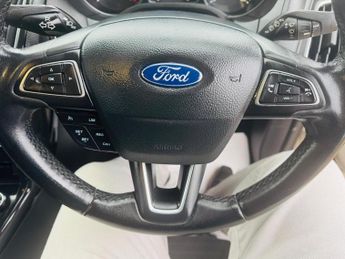 Ford Focus 1.5 TDCi Titanium Powershift Euro 6 (s/s) 5dr