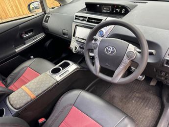 Toyota Prius 1.5 CVT 4dr