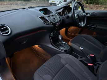 Ford Fiesta 1.6 Zetec Powershift Euro 5 5dr
