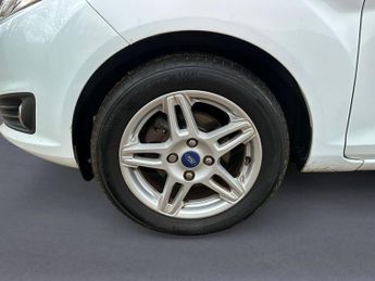 Ford Fiesta 1.6 Zetec Powershift Euro 5 5dr