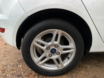 Ford Fiesta 1.6 Zetec Powershift Euro 5 5dr