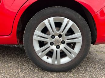 Vauxhall Zafira 1.7 CDTi ecoFLEX Design MPV 5dr Diesel Manual Euro 5 (110 ps)