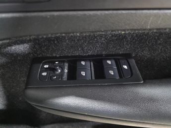 Volvo XC40 1.5h T4 Recharge 10.7kWh Inscription Auto Euro 6 (s/s) 5dr