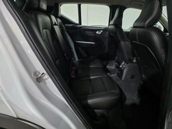 Volvo XC40 1.5h T4 Recharge 10.7kWh Inscription Auto Euro 6 (s/s) 5dr