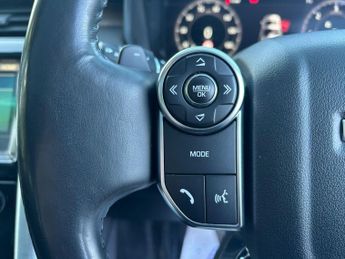 Land Rover Discovery 3.0 TD V6 HSE Auto 4WD Euro 6 (s/s) 5dr