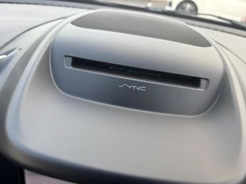 Ford Kuga 1.5T EcoBoost Vignale Auto AWD Euro 6 (s/s) 5dr