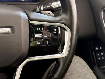 Land Rover Range Rover Velar 2.0 P400e 17.1kWh R-Dynamic SE Auto 4WD Euro 6 (s/s) 5dr