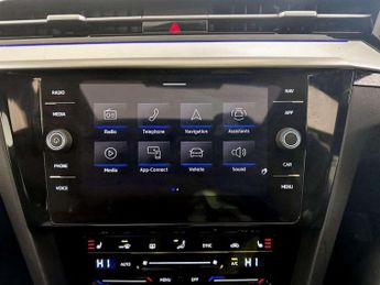 Volkswagen Arteon 2.0 TSI R-Line Shooting Brake DSG Euro 6 (s/s) 5dr