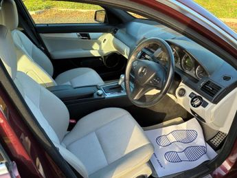 Mercedes-Benz C Class 2.1 C220 CDI Sport Auto Euro 4 4dr
