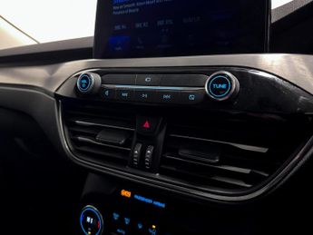 Ford Kuga 2.5 EcoBoost Duratec 14.4kWh Titanium First Edition SUV 5dr Petr