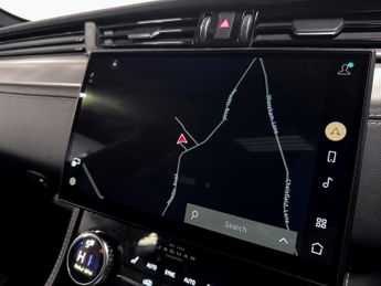 Jaguar F-PACE 2.0 P400e 17.1kWh R-Dynamic S SUV 5dr Petrol Plug-in Hybrid Auto