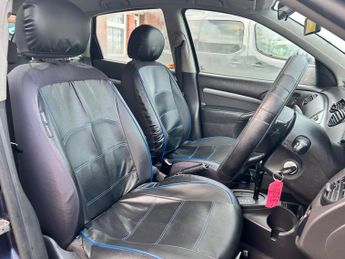 Ford Focus 1.6i 16v Zetec 5dr
