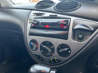 Ford Focus 1.6i 16v Zetec 5dr