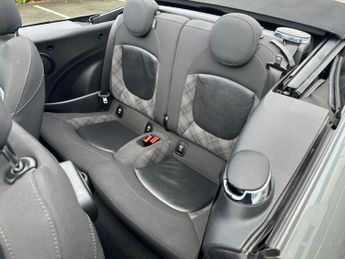 MINI Convertible 2.0 Cooper S Steptronic Euro 6 (s/s) 2dr