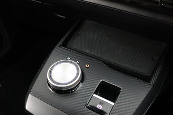 MG MG4 64kWh SE Long Range Auto 5dr