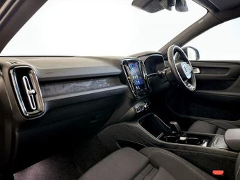 Volvo XC40 Recharge 69kWh Core Auto 5dr