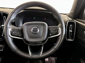 Volvo XC40 Recharge 69kWh Core Auto 5dr