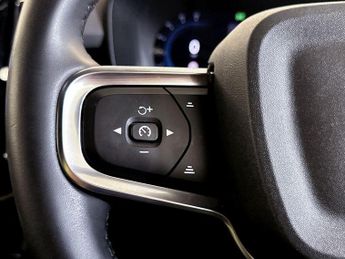 Volvo XC40 Recharge 69kWh Core Auto 5dr