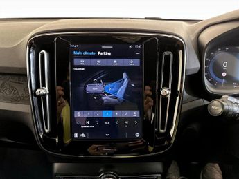 Volvo XC40 Recharge 69kWh Core Auto 5dr