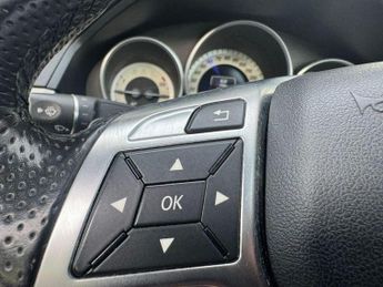 MERCEDES-BENZ E-CLASS 2.1 E220 BlueTEC AMG Night Edition (Premium Plus) Saloon 4dr Die