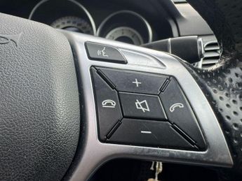 MERCEDES-BENZ E-CLASS 2.1 E220 BlueTEC AMG Night Edition (Premium Plus) Saloon 4dr Die