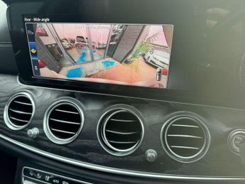 MERCEDES-BENZ E-CLASS 2.0 E220d AMG Line (Premium) Estate 5dr Diesel G-Tronic+ Euro 6 