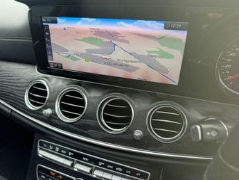 MERCEDES-BENZ E-CLASS 2.0 E220d AMG Line (Premium) Estate 5dr Diesel G-Tronic+ Euro 6 