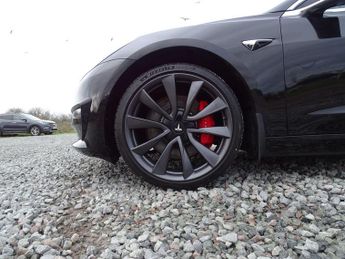 Tesla Model 3 (Dual Motor) Performance Auto 4WDE 4dr (Performance Upgrade)