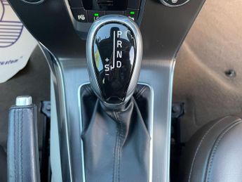 Volvo V40 1.6 T4 SE Lux Nav Hatchback 5dr Petrol Powershift Euro 5 (s/s) (