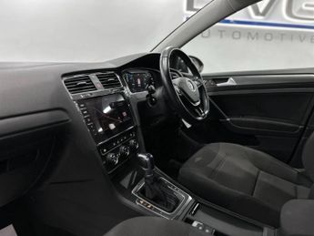 Volkswagen e-Golf 35.8kWh e-Golf Auto 5dr