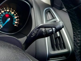 Ford Focus 1.6 Titanium Powershift Euro 5 5dr