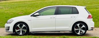 Volkswagen Golf 2.0 TSI BlueMotion Tech GTI DSG (s/s)5dr