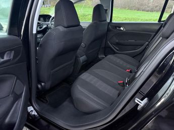 Peugeot 308 1.2 PureTech Allure EAT Euro 6 (s/s) 5dr