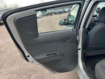 Chevrolet Spark 1.2i LT Hatchback 5dr Petrol Manual Euro 5 (81 ps)