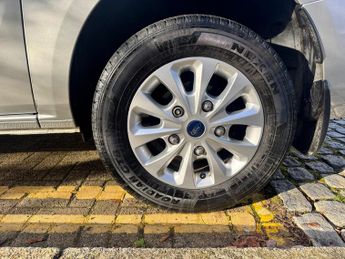 Ford Transit Custom 1.0 340 EcoBoost 13.6kWh Limited Panel Van 5dr Petrol Plug-in Hy